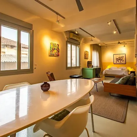 Artistic Spacious Next To Metro Monastiraki * Athens