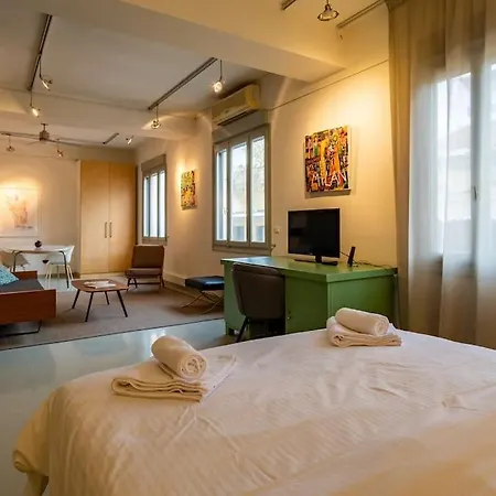 Artistic Spacious Next To Metro Monastiraki * Athens